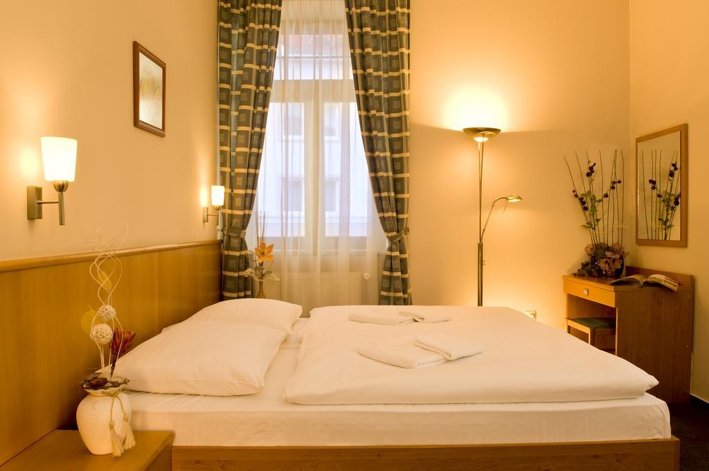 Penzion Franko Zvolen Chambre photo