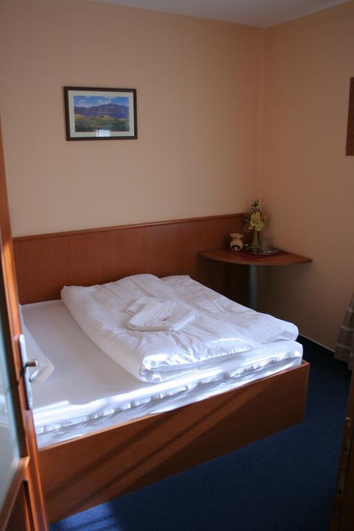 Penzion Franko Zvolen Chambre photo