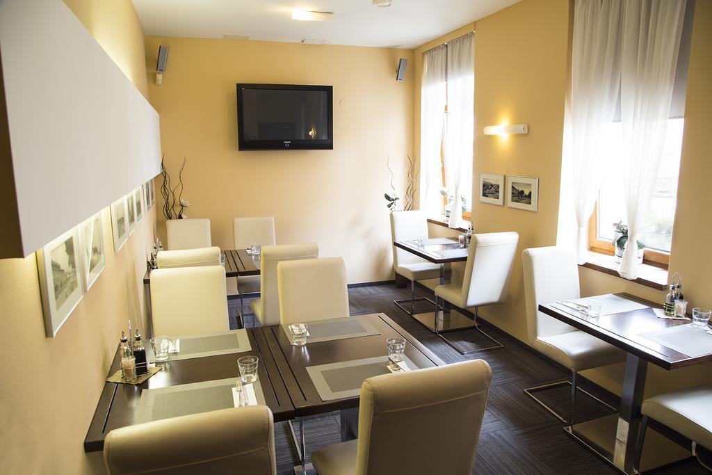 Penzion Franko Zvolen Extérieur photo