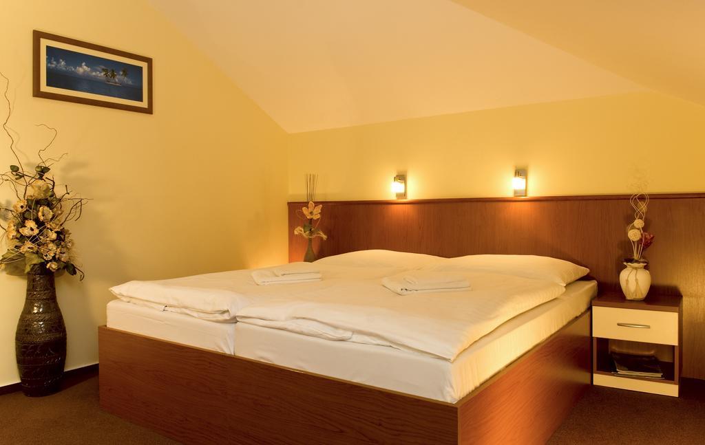 Penzion Franko Zvolen Chambre photo